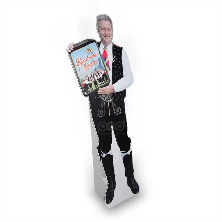 Egendefinerte Standee-utskjæringer